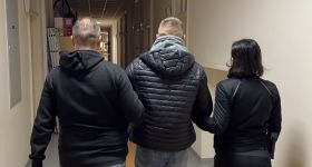 Wielki cios w narkobiznes: policja zatrzymuje 20 osób podejrzanych o handel znacznymi ilościami narkotyków