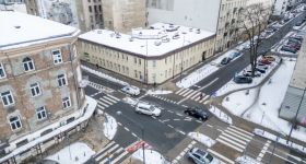 Nowa sygnalizacja i bezpieczniejsze skrzyżowania: Zmiany na Żelaznej i Chmielnej